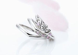 ピンクダイヤモンドはなぜ人気？結婚指輪に入れたくなる石言葉とは