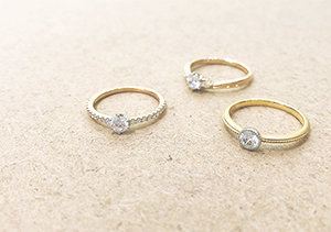 プロがおすすめする婚約指輪デザイン！選び方のポイントとは